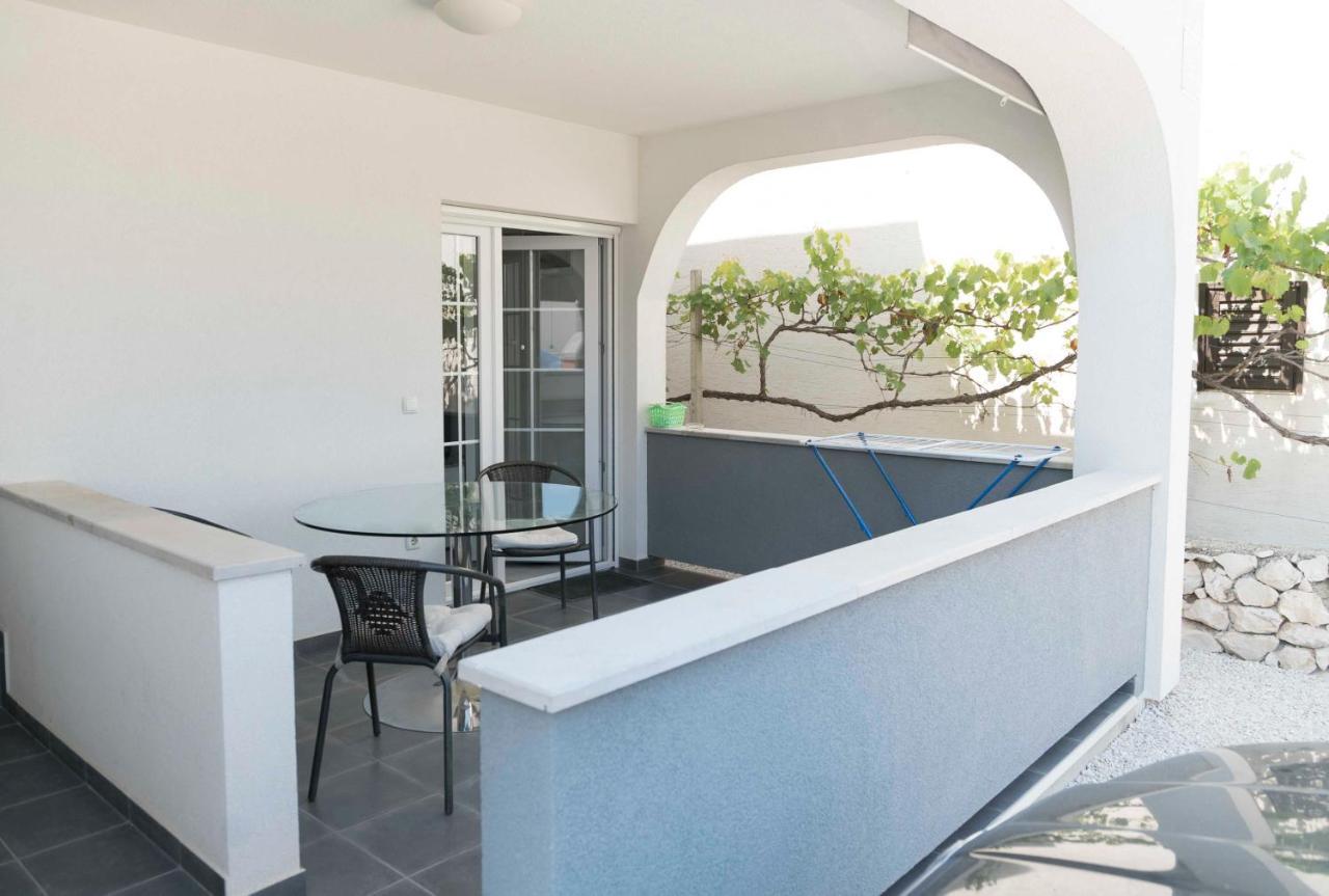 Apartment Franka Vir Exterior foto